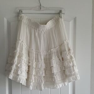 Elegant White Ruffled Skirt